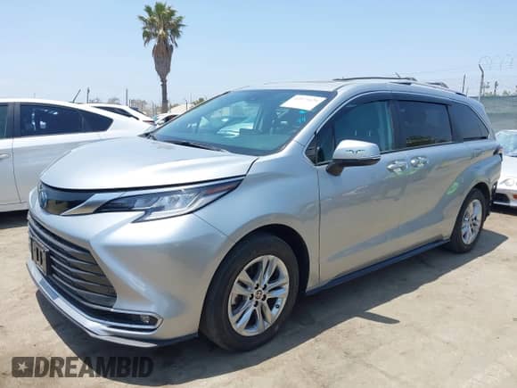 2023 Toyota Sienna Limited с VIN 5TDZSKFC5PS104795, выставлен на аукционе IAAI как лот 42573129 с пробегом 27 724 миль миль и . История ставок и продаж доступна на DreamBid. Изображение 18.