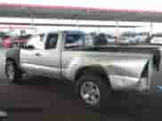 2006 Toyota Tacoma PreRunner с VIN 5TETU62N76Z145476, выставлен на аукционе IAAI как лот 43413034 с пробегом 220 496 миль миль и . История ставок и продаж доступна на DreamBid. Изображение 15.