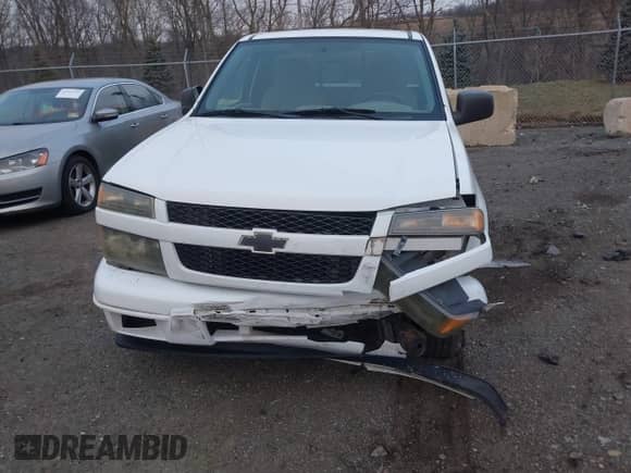 2008 Chevrolet Colorado 1LT z VIN 1GCCS14E788112147, wystawiony jako IAAI lot #41245876 z przebiegiem 115 648 mil mil oraz . Historia ofert i sprzedaży dostępna na DreamBid. Obrazek 6.