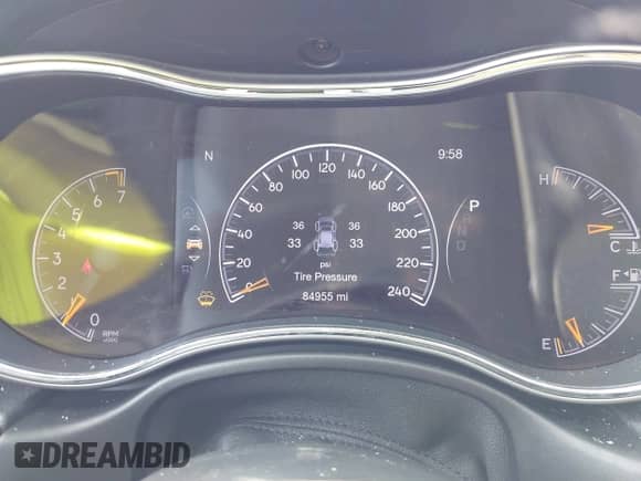 2018 Jeep Grand Cherokee Altitude with VIN 1C4RJEAGXJC247040, listed as a IAAI auction lot 42928303 with 84,955 mi miles and . Bid and sale history available at DreamBid. Image 7.