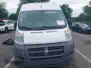 2017 Ram ProMaster Cargo z VIN 3C6URVJG0HE550437, wystawiony jako IAAI lot #42698604 z przebiegiem 170 033 mil mil oraz . Historia ofert i sprzedaży dostępna na DreamBid. Obrazek 13.