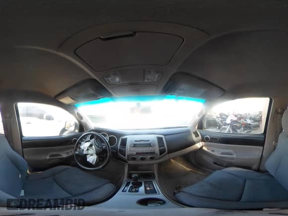 2007 Toyota Tacoma PreRunner z VIN 3TMJU62N57M041798, wystawiony jako IAAI lot #43423609 z przebiegiem 266 794 mil mil oraz . Historia ofert i sprzedaży dostępna na DreamBid. Obrazek 23.