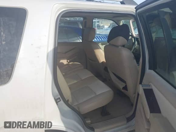 2006 Ford Explorer Limited with VIN 1FMEU75E06UB42885, listed as a IAAI auction lot 41396431 with 282,195 mi miles and . Bid and sale history available at DreamBid. Image 8.