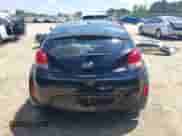 2012 Hyundai Veloster w/Black Int с VIN KMHTC6AD0CU056828, выставлен на аукционе IAAI как лот 42611623 с пробегом 136 242 миль миль и . История ставок и продаж доступна на DreamBid. Изображение 17.
