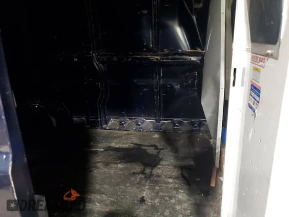 2014 Ram ProMaster Cargo с VIN 3C6TRVBG3EE105258, выставлен на аукционе Copart как лот 42747285 с пробегом Не указан миль и Списание • Salvage title. История ставок и продаж доступна на DreamBid. Изображение 11.