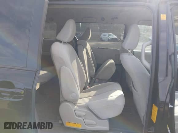 2011 Toyota Sienna LE с VIN 5TDKK3DC0BS164213, выставлен на аукционе IAAI как лот 42941714 с пробегом 105 296 миль миль и . История ставок и продаж доступна на DreamBid. Изображение 8.