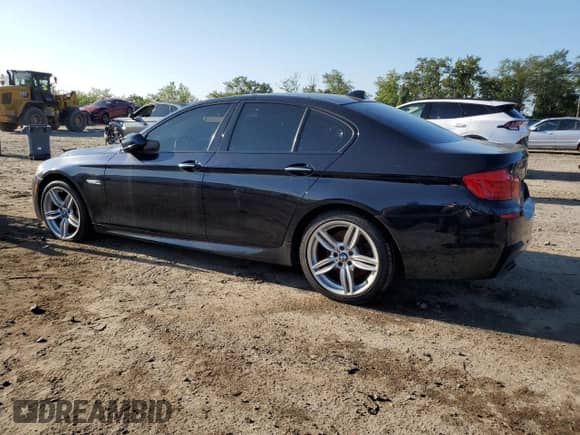 2013 BMW 5 Series 550i xDrive z VIN WBAFU9C52DDY71438, wystawiony jako Copart lot #81270515 z przebiegiem 94 307 mil mil oraz Czysty tytuł • Clean title. Historia ofert i sprzedaży dostępna na DreamBid. Obrazek 2.