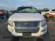 2010 Ford Explorer z VIN 1FMEU7D87AUA09772, wystawiony jako Copart lot #84935835 z przebiegiem 68 663 mil mil oraz Szkoda całkowita • Salvage title. Historia ofert i sprzedaży dostępna na DreamBid. Obrazek 5.