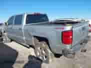 2017 Chevrolet Silverado 2500HD Work Truck z VIN 1GC1KUEG5HF122776, wystawiony jako IAAI lot #41386927 z przebiegiem 55 682 mil mil oraz . Historia ofert i sprzedaży dostępna na DreamBid. Obrazek 3.