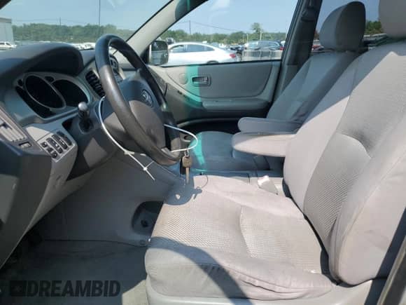2004 Toyota Highlander with VIN JTEEP21A340049439, listed as a Copart auction lot 67786935 with 176,546 mi miles and Salvage title. Bid and sale history available at DreamBid. Image 7.