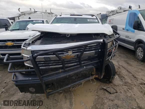 2015 Chevrolet Silverado 3500 с VIN 1GB4KYC86FF115224, выставлен на аукционе Copart как лот 43016075 с пробегом Не указан миль и Списание • Salvage title. История ставок и продаж доступна на DreamBid. Изображение 5.