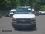2018 Chevrolet Express Cargo z VIN 1GCWGAFPXJ1319661, wystawiony jako IAAI lot #42912046 z przebiegiem 143 790 mil mil oraz . Historia ofert i sprzedaży dostępna na DreamBid. Obrazek 12.