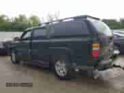 2004 Chevrolet Suburban Z71 z VIN 3GNFK16Z84G199243, wystawiony jako Copart lot #59047145 z przebiegiem 189 171 mil mil oraz Nie do naprawy • Non repairable. Historia ofert i sprzedaży dostępna na DreamBid. Obrazek 2.