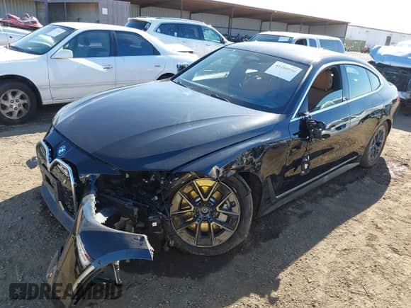 2024 BMW i4 xDrive40 с VIN WBY83FB06RFS62947, выставлен на аукционе IAAI как лот 41280950 с пробегом 3 216 миль миль и . История ставок и продаж доступна на DreamBid. Изображение 6.