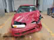 2001 Saturn SL с VIN 1G8ZG52821Z281549, выставлен на аукционе Copart как лот 71833925 с пробегом Не указан миль и Списание • Salvage title. История ставок и продаж доступна на DreamBid. Изображение 5.