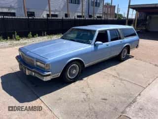 1988 Chevrolet Caprice с VIN 1G1BN81Y8JR214558, выставлен на аукционе Copart как лот 59442205 с пробегом 89 217 миль миль и Чистый • Clean title. История ставок и продаж доступна на DreamBid. Изображение 2.
