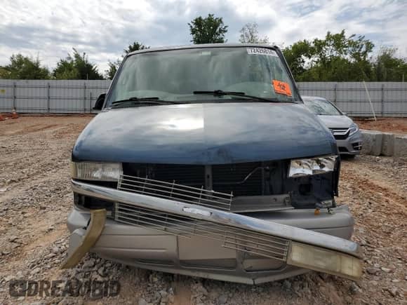 1999 Chevrolet Astro with VIN 1GNDM19W0XB174353, listed as a Copart auction lot 72426814 with Not provided miles and Salvage title. Bid and sale history available at DreamBid. Image 5.