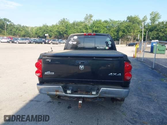 2008 Dodge 1500 SLT with VIN 1D7HU18N78S559726, listed as a IAAI auction lot 42847338 with 179,809 mi miles and . Bid and sale history available at DreamBid. Image 17.