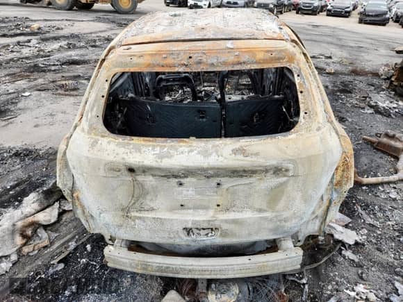 2015 Chevrolet Trax LTZ z VIN KL7CJNSB1FB151221, wystawiony jako Copart lot #59483905 z przebiegiem Nie podano mil oraz Nie do naprawy • Non repairable. Historia ofert i sprzedaży dostępna na DreamBid. Obrazek 6.