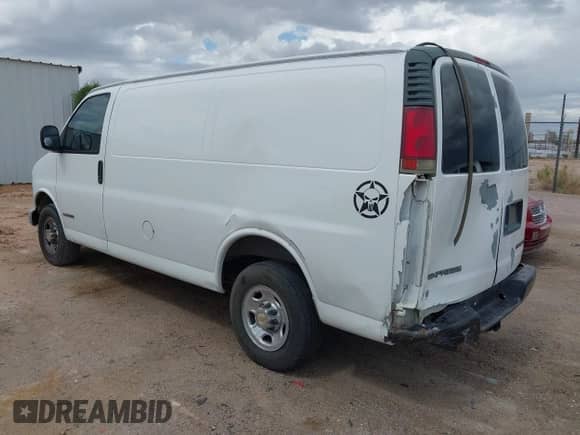 2002 Chevrolet Express z VIN 1GCGG25R321120093, wystawiony jako IAAI lot #42782847 z przebiegiem 221 840 mil mil oraz . Historia ofert i sprzedaży dostępna na DreamBid. Obrazek 3.