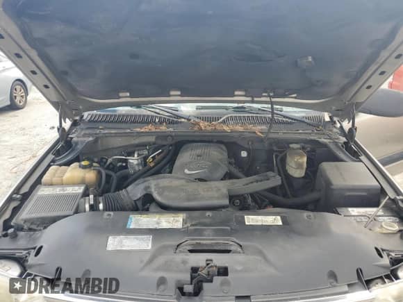 2001 Chevrolet Suburban LT с VIN 3GNGC26U01G277358, выставлен на аукционе Copart как лот 67711355 с пробегом 270 571 миль миль и Списание • Salvage title. История ставок и продаж доступна на DreamBid. Изображение 12.