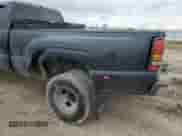 2007 Chevrolet Silverado 3500 DRW LT3 z VIN 1GCJK33D87F145602, wystawiony jako Copart lot #45392865 z przebiegiem 296 376 mil mil oraz Szkoda całkowita • Salvage title. Historia ofert i sprzedaży dostępna na DreamBid. Obrazek 9.