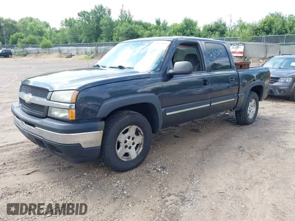2005 Chevrolet Silverado 1500 LS с VIN 2GCEK13T351356479, выставлен на аукционе IAAI как лот 42865050 с пробегом 257 711 миль миль и . История ставок и продаж доступна на DreamBid. Изображение 2.