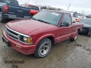 1997 Chevrolet S-10 LS с VIN 1GCCS1447VK133537, выставлен на аукционе Copart как лот 42354235 с пробегом 122 005 миль миль и Списание • Salvage title. История ставок и продаж доступна на DreamBid. Изображение 1.