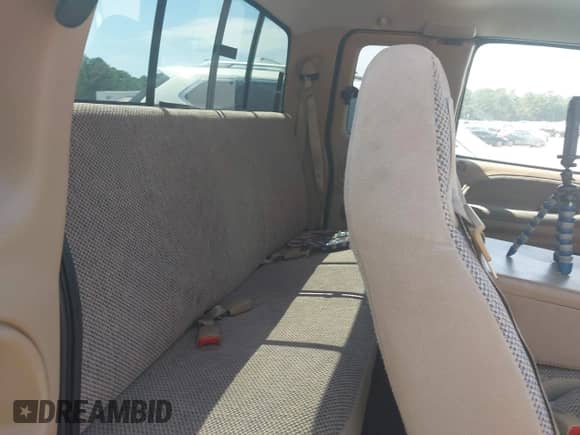 2001 Dodge 1500 with VIN 3B7HC13Z11G242495, listed as a IAAI auction lot 43126406 with 171,611 mi miles and . Bid and sale history available at DreamBid. Image 8.