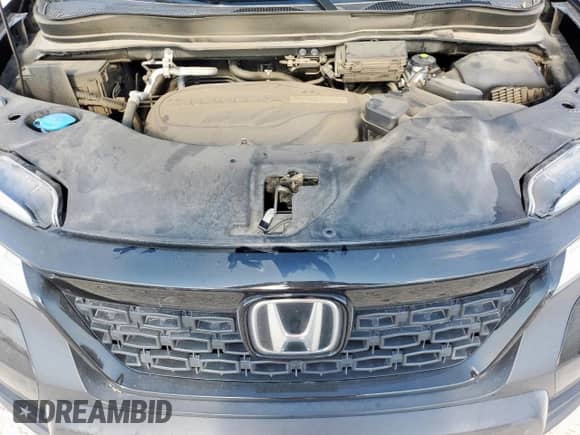 2019 Honda Passport Touring with VIN 5FNYF7H98KB000040, listed as a Copart auction lot 68491955 with 48,418 mi miles and Salvage title. Bid and sale history available at DreamBid. Image 12.