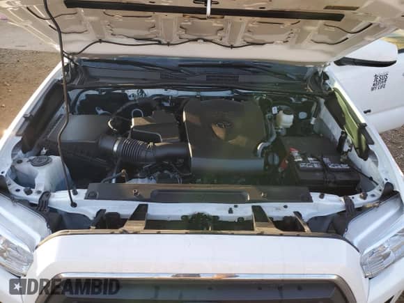 2022 Toyota Tacoma SR5 z VIN 3TMAZ5CNXNM193373, wystawiony jako Copart lot #85957944 z przebiegiem 21 134 mil mil oraz Szkoda całkowita • Salvage title. Historia ofert i sprzedaży dostępna na DreamBid. Obrazek 11.