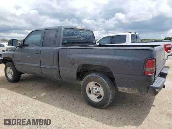 2000 Dodge 1500 z VIN 1B7HC13YXYJ173323, wystawiony jako Copart lot #69969774 z przebiegiem 425 918 mil mil oraz Szkoda całkowita • Salvage title. Historia ofert i sprzedaży dostępna na DreamBid. Obrazek 2.