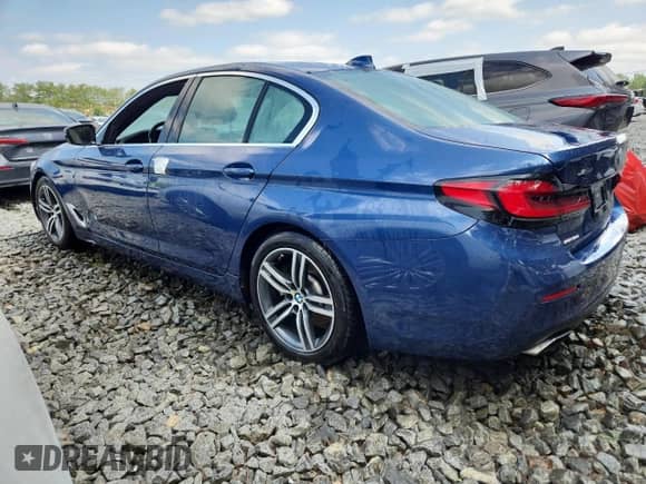 2022 BMW 5 Series 530i xDrive z VIN WBA13BJ08NWX59082, wystawiony jako Copart lot #65336435 z przebiegiem Nie podano mil oraz Szkoda całkowita • Salvage title. Historia ofert i sprzedaży dostępna na DreamBid. Obrazek 2.