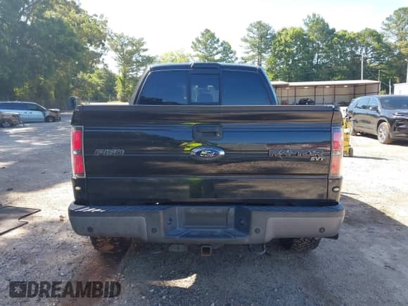 2014 Ford F-150 SVT Raptor z VIN 1FTFW1R67EFA40344, wystawiony jako IAAI lot #42723578 z przebiegiem 139 150 mil mil oraz . Historia ofert i sprzedaży dostępna na DreamBid. Obrazek 15.