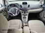 2015 Ford Fiesta SE z VIN 3FADP4BJ6FM136249, wystawiony jako Copart lot #90844195 z przebiegiem 133 405 mil mil oraz Szkoda całkowita • Salvage title. Historia ofert i sprzedaży dostępna na DreamBid. Obrazek 8.