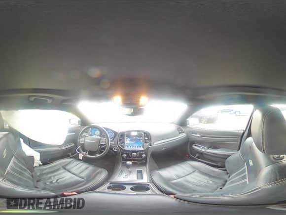 2012 Chrysler 300 S z VIN 2C3CCAJT4CH137207, wystawiony jako Copart lot #88551515 z przebiegiem 173 994 mil mil oraz Szkoda całkowita • Salvage title. Historia ofert i sprzedaży dostępna na DreamBid. Obrazek 15.