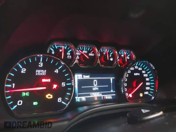 2019 Chevrolet Suburban LT with VIN 1GNSKHKC4KR289284, listed as a IAAI auction lot 41366478 with 175,690 mi miles and . Bid and sale history available at DreamBid. Image 7.