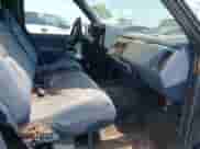 1992 Chevrolet Suburban с VIN 1GNFK16K6NJ348445, выставлен на аукционе IAAI как лот 42554575 с пробегом 211 411 миль миль и . История ставок и продаж доступна на DreamBid. Изображение 5.