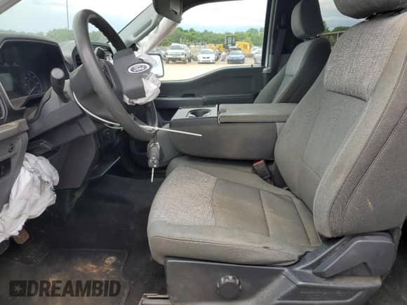 2021 Ford F-150 XL с VIN 1FTFX1E5XMFB29477, выставлен на аукционе Copart как лот 59977765 с пробегом 55 768 миль миль и Списание • Salvage title. История ставок и продаж доступна на DreamBid. Изображение 7.