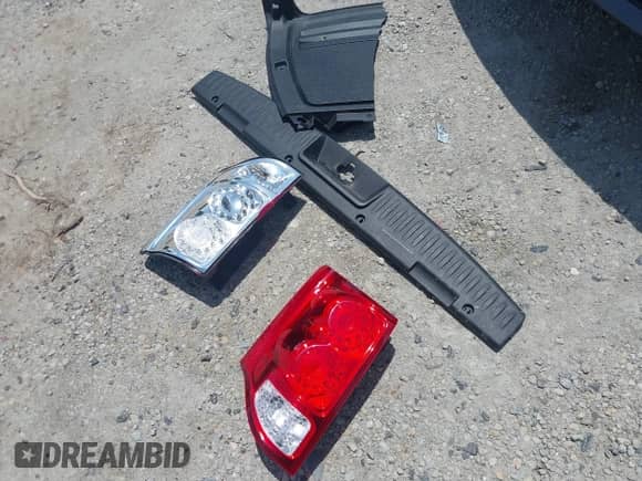 2018 Dodge Grand Caravan SE with VIN 2C4RDGBG7JR161533, listed as a IAAI auction lot 42541374 with 109,968 mi miles and . Bid and sale history available at DreamBid. Image 12.