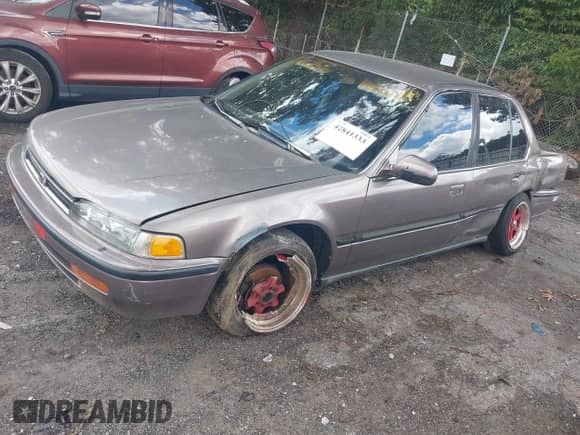 1993 Honda Accord z VIN 1HGCB7651PA045327, wystawiony jako IAAI lot #42841333 z przebiegiem 127 703 mil mil oraz . Historia ofert i sprzedaży dostępna na DreamBid. Obrazek 2.