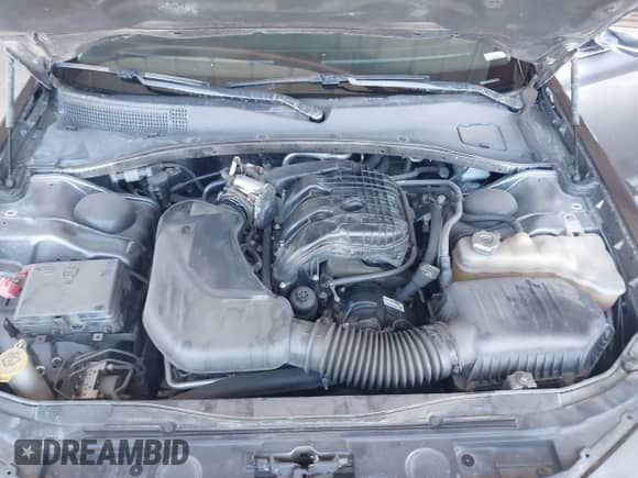 2017 Chrysler 300 C with VIN 2C3CCAEG4HH570837, listed as a IAAI auction lot 42808319 with 124,086 mi miles and . Bid and sale history available at DreamBid. Image 10.