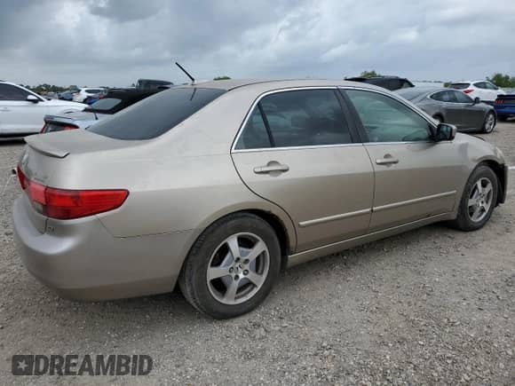 2005 Honda Accord with VIN JHMCN36585C015241, listed as a Copart auction lot 54224685 with 235,470 mi miles and Salvage title. Bid and sale history available at DreamBid. Image 3.