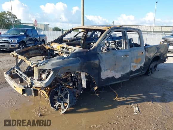 2013 Ram 1500 Express with VIN 1C6RR7KT1DS554999, listed as a IAAI auction lot 42173055 with 207,327 mi miles and . Bid and sale history available at DreamBid. Image 2.