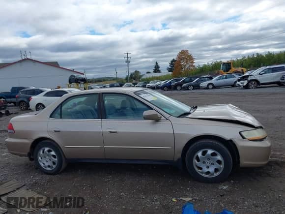 2001 Honda Accord LX with VIN 1HGCG56481A104555, listed as a IAAI auction lot 43456468 with 143,670 mi miles and . Bid and sale history available at DreamBid. Image 13.