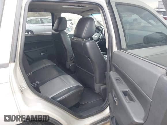 2010 Jeep Grand Cherokee Laredo с VIN 1J4RR4GT0AC146123, выставлен на аукционе IAAI как лот 43441346 с пробегом 135 489 миль миль и . История ставок и продаж доступна на DreamBid. Изображение 8.