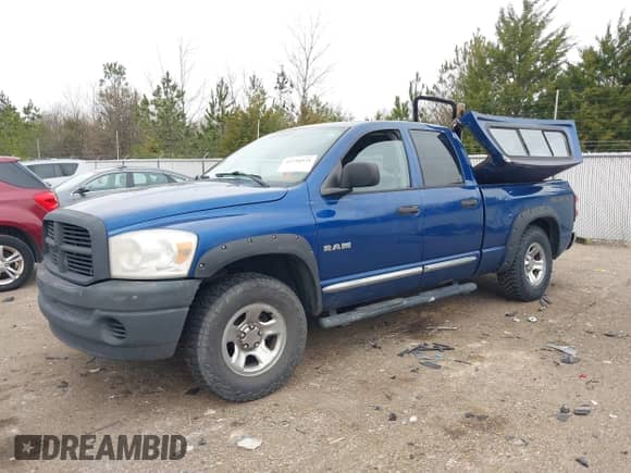2008 Dodge 1500 SLT z VIN 1D7HU18N08S636436, wystawiony jako IAAI lot #41750531 z przebiegiem 234 811 mil mil oraz . Historia ofert i sprzedaży dostępna na DreamBid. Obrazek 2.