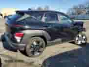 2024 Hyundai Kona SEL с VIN KM8HBCAB4RU120982, выставлен на аукционе Copart как лот 83154244 с пробегом 7 606 миль миль и Списание • Salvage title. История ставок и продаж доступна на DreamBid. Изображение 3.