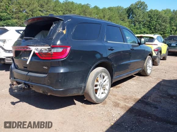 2023 Dodge Durango R/T Plus z VIN 1C4SDHCT0PC549899, wystawiony jako IAAI lot #42322151 z przebiegiem 81 722 mil mil oraz . Historia ofert i sprzedaży dostępna na DreamBid. Obrazek 4.