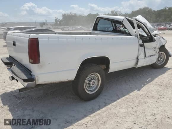 1988 Chevrolet Silverado 3500 with VIN 1GCGC34K3JE141720, listed as a Copart auction lot 53824654 with 194,390 mi miles and Non repairable. Bid and sale history available at DreamBid. Image 3.